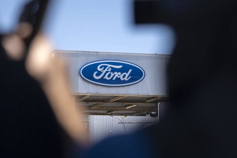 Ford anuncia su retirada del Perte VEC