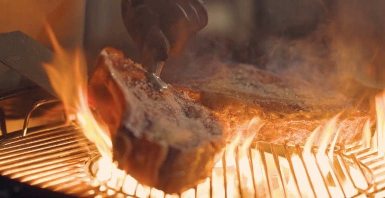 Un concurso de chuletón a la brasa y 50 platos de carne en el V Meat Carnival