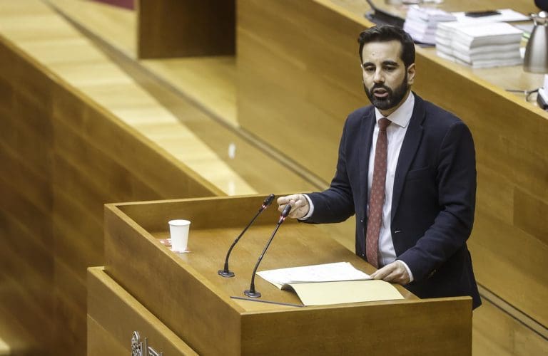 El PSPV denuncia a Mazón ante la Junta Electoral por la ‘utilización de medios institucionales’ en el Plan Simplifica