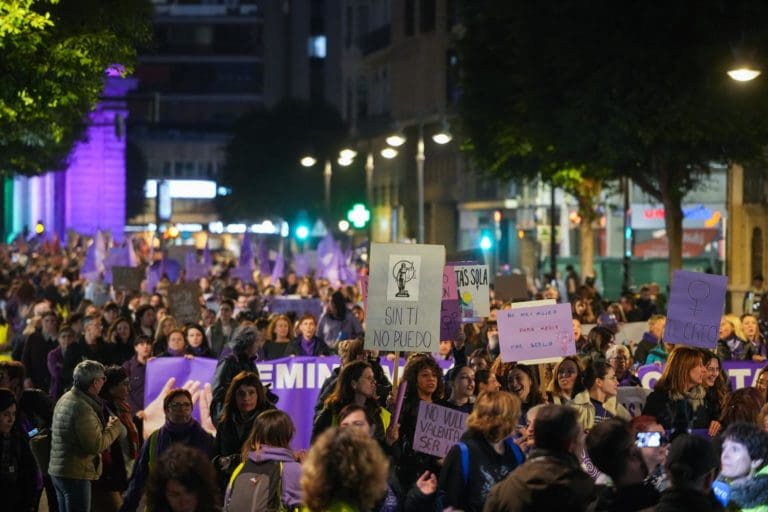 Las mujeres víctimas de violencia de género en la Comunitat aumentan hasta las 5.239 en 2023, según el INE