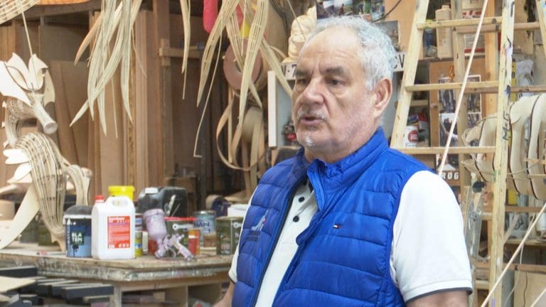 El artista fallero Manolo García muestra su ‘decepción’ con el proceso de selección la falla municipal