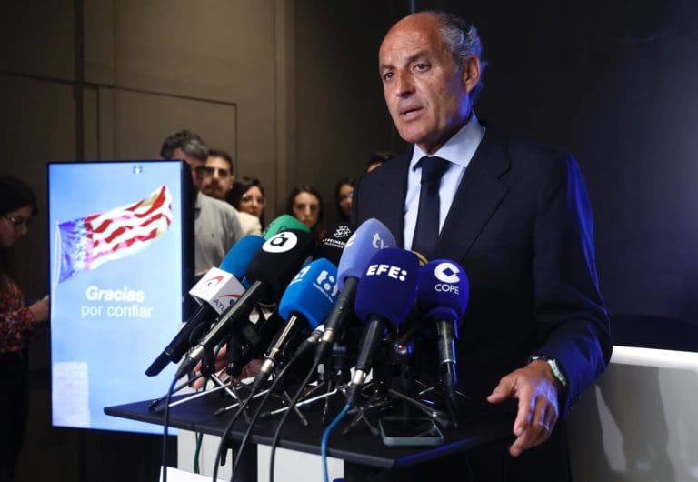 Camps absuelto: Alegría del PP ante una oposición que recuerda la etiqueta de ‘corrupción’ que marcó el Gürtel en la Comunitat