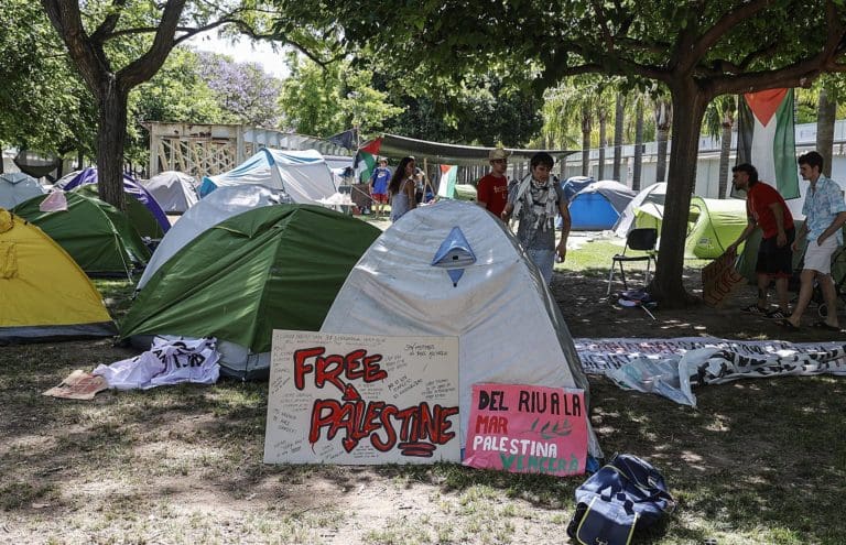 La UPV denuncia actos vandálicos y daño económico causado por la Acampada proPalestina