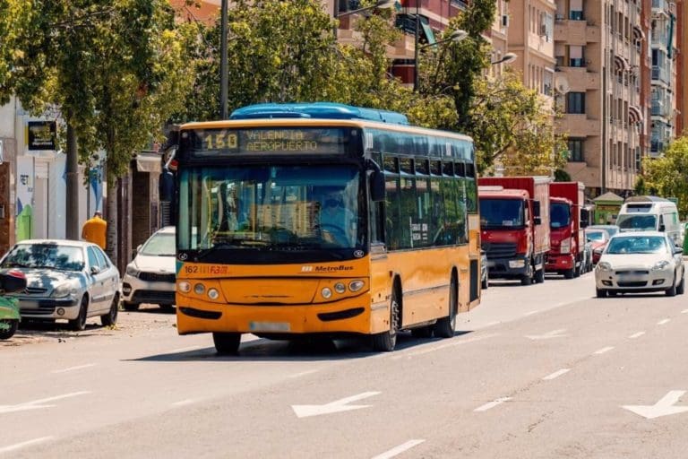 Un total de 142 municipios se beneficiarán de las ayudas a la Diputación al transporte rural