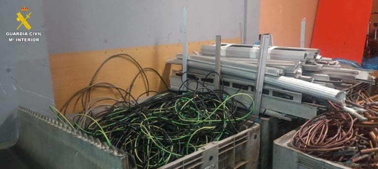 Dos detenidos por robar 1.623 kilos de cableado público en Puçol y Canet d’en Berenguer