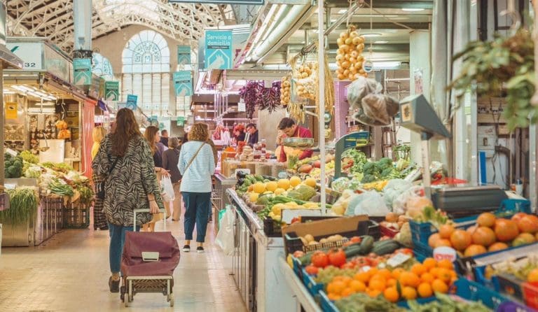 València desbloquea actuaciones para mejorar 38 puestos de venta del Mercado Central