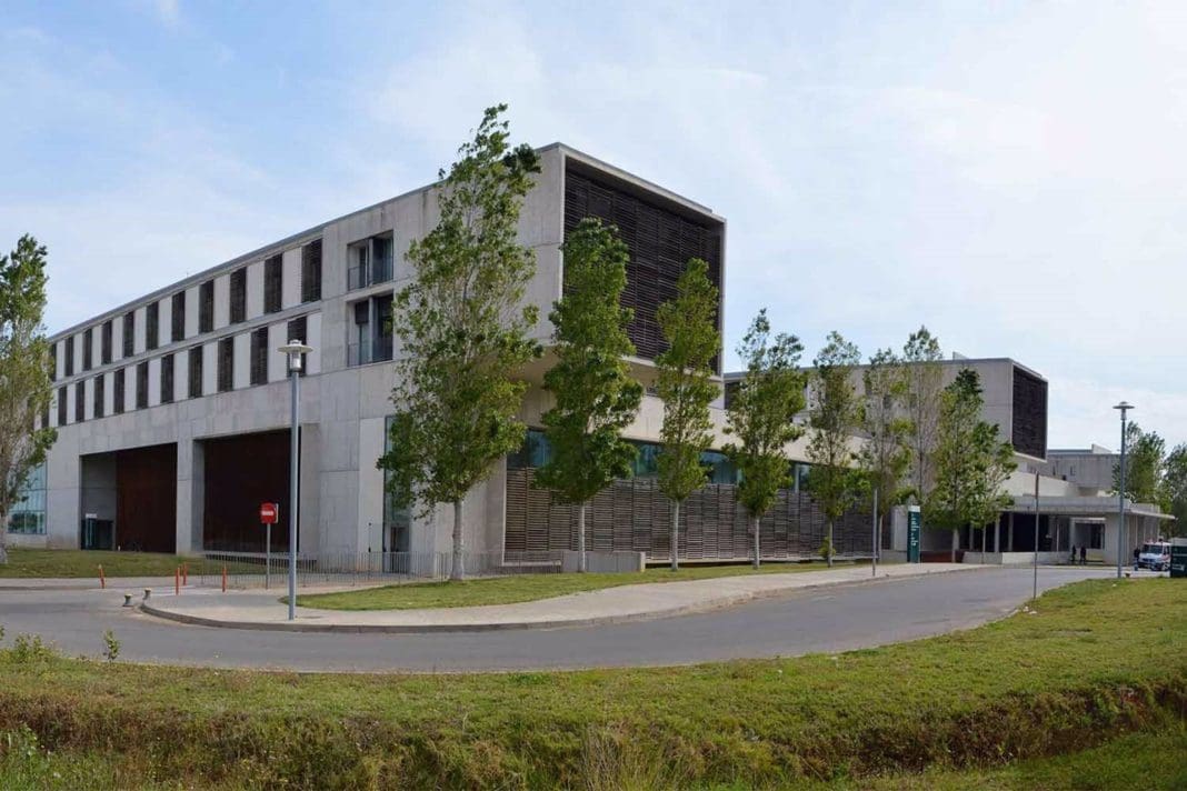 hospitales universitarios