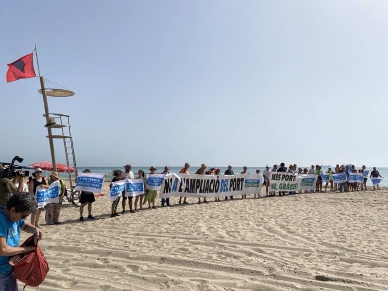 La Comissió Ciutat-Port exigen paralizar la ampliación norte del Puerto para evitar más vertidos