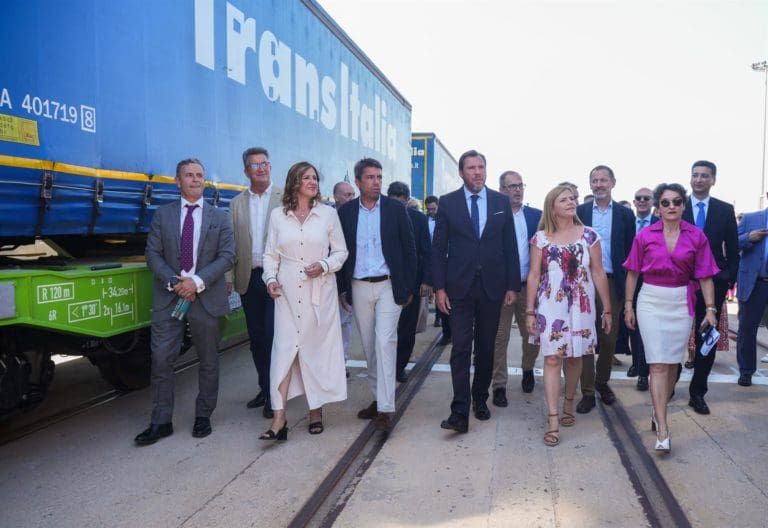 La autopista marítimo-ferroviaria València-Madrid entra en funcionamiento