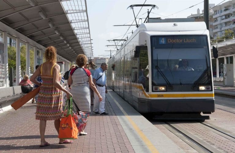 Metrovalencia y TRAM d’Alacant alcanzan casi diez millones de pasajeros en julio
