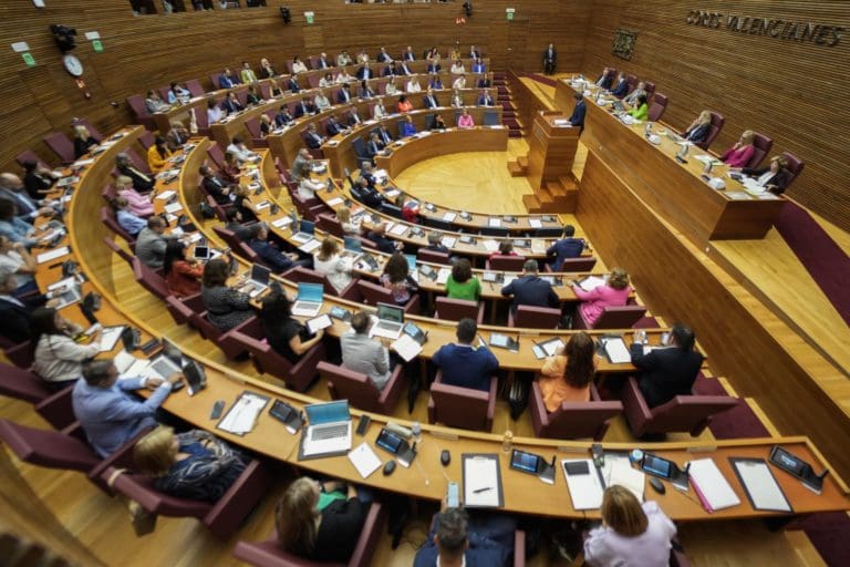 Más de 300.000 espectadores siguen en Á Punt el Debate de Política General con picos de audiencia del 7,3%