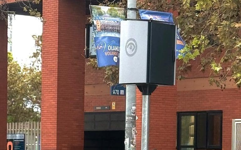 València comienza a instalar los nuevos radares móviles en vías donde se registran velocidades altas