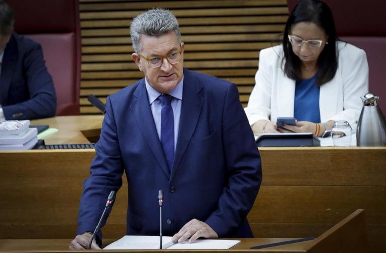 Mus activará la agencia de protección del territorio y creará un veterinario municipal en ciudades