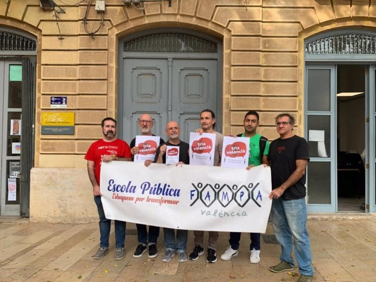 FAMPA-València anima con una campaña a escoger el valenciano como lengua base: ‘Es lo mejor para nuestros hijos y hijas’