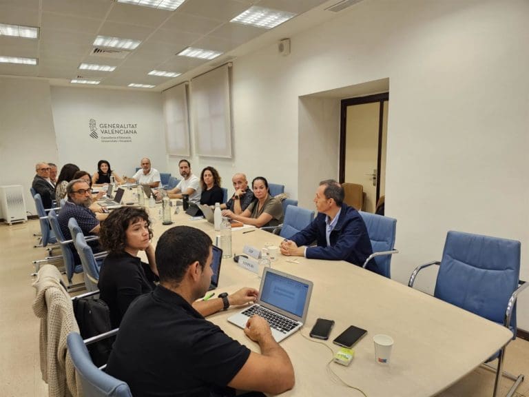 Educación ‘acelera’ la contratación del personal experto de FP y especialistas