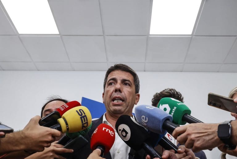 Mazón defiende que el Consell ha reaccionado ‘al primer minuto’ ante las denuncias de terapias de conversión sexual