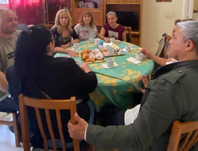 Dos viviendas municipales acogen en los últimos 11 años a un centenar de personas sin hogar