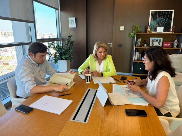 El Consell incrementa en 67 millones los módulos de la acción concertada para exclusión, discapacidad, familia y mayores