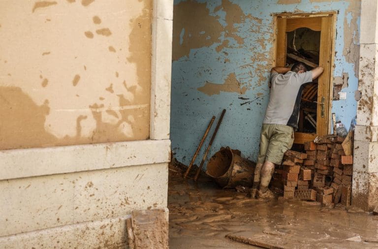 El president Mazón solicitará al CECOPI que se incorporen 5.000 militares más a las tareas de emergencia en la Comunitat Valenciana