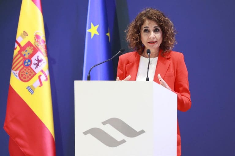 El Gobierno suspende el cobro del segundo pago del IRPF para los afectados por la DANA en Valencia