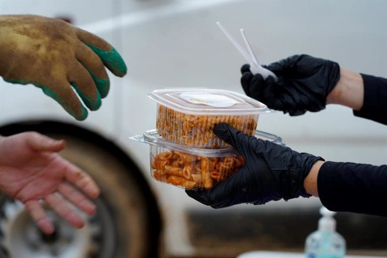 La Generalitat distribuye más de 200 toneladas de ayuda en tres días tras la DANA