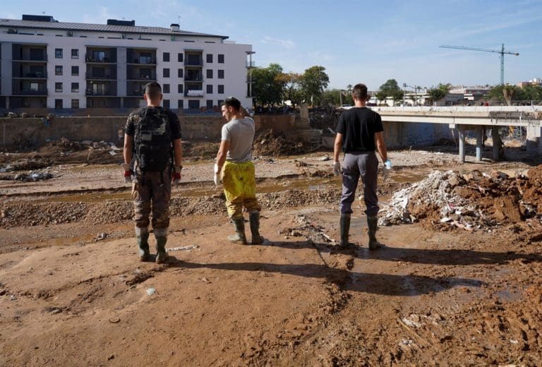 Sepes lanza la convocatoria para comprar viviendas en los municipios dañados por la dana para los afectados