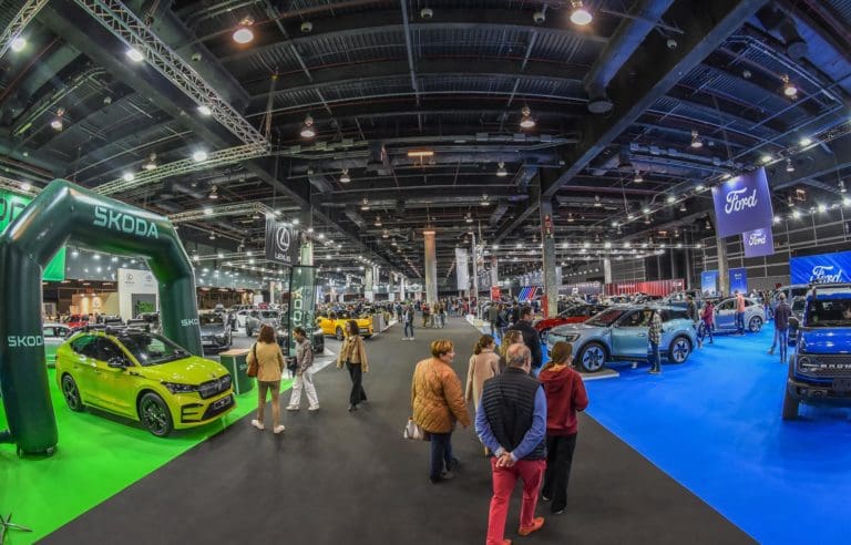La Feria del Automóvil de València preparar una oferta de unos 4.000 vehículos para atender la alta demanda tras la DANA