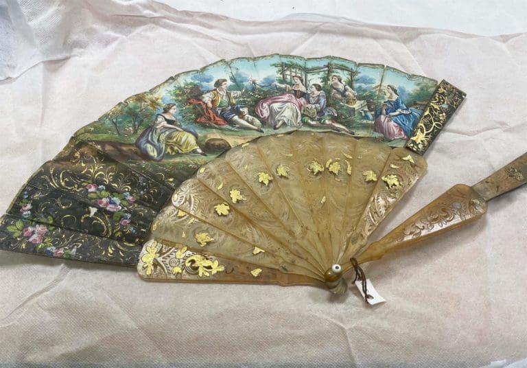 Diputació restaurará un lote de abanicos del Museu del Palmito d’Aldaia dañados por la dana