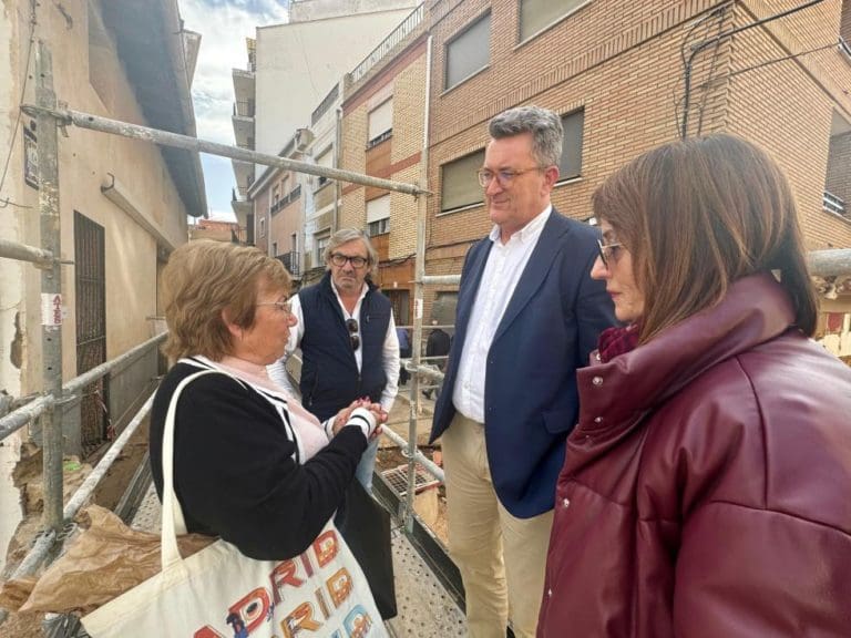 En marcha, los trabajos previos para recuperar pasarelas y puentes dañados en Chiva y Loriguilla