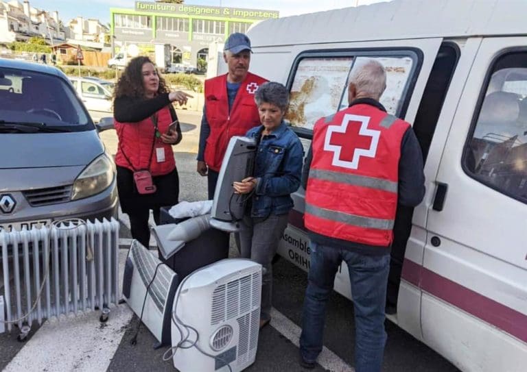 Cruz Roja comienza sus entregas económicas a 20.000 familias afectadas por la Dana por valor de 22 millones