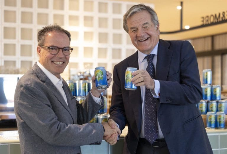 Nestlé y Damm firman un acuerdo para producir, comercializar y distribuir Nestea en España desde Salem
