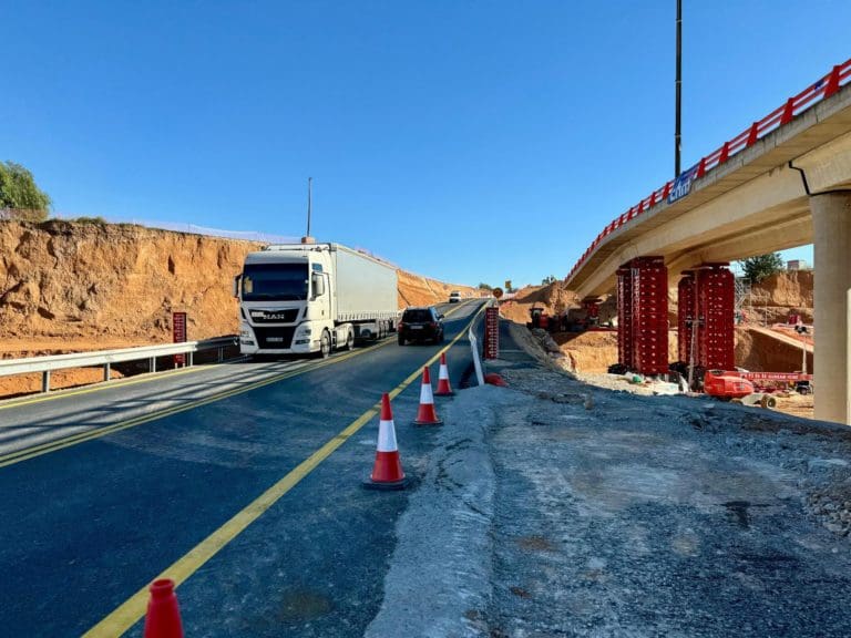 La Generalitat restablece la circulación en la CV-36 y completa la recuperación de los 47,3 km cortados tras la Dana