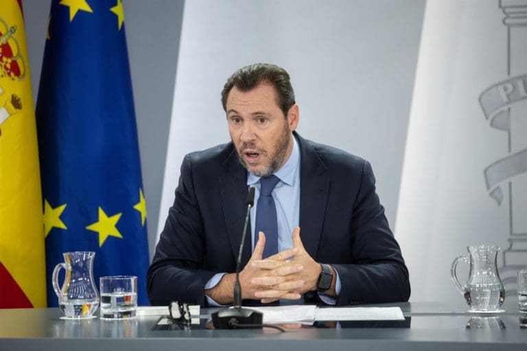 Puente subraya que reparar el tramo de la C3 de Aldaia a Chiva tardará ‘algunos meses’ aunque intentará ‘acelerarlo’