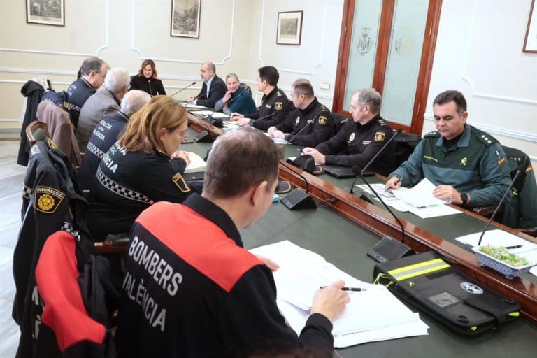 Cerca de 4.000 agentes velarán por la seguridad en València durante las fiestas navideñas