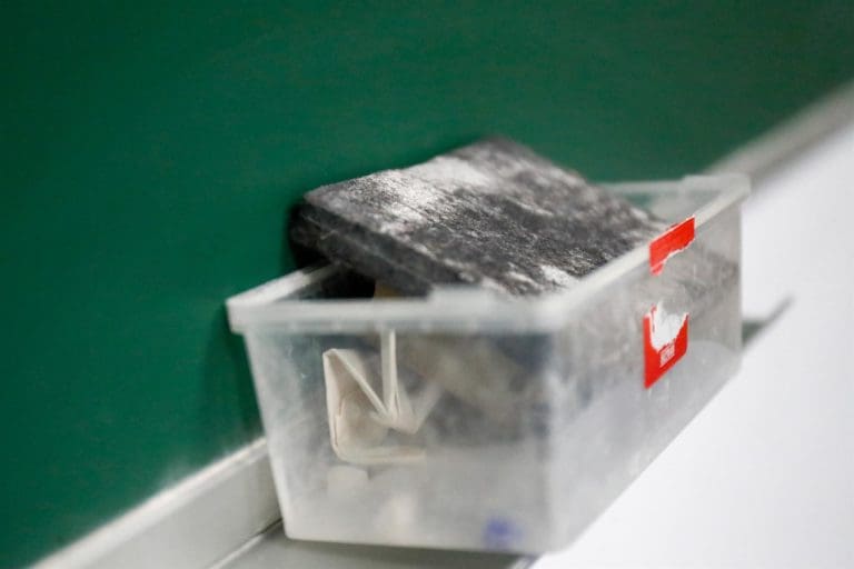 La Generalitat publica este viernes un nuevo protocolo de apoyo ante agresiones al personal de los centros educativos