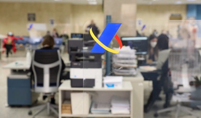 La  Agencia Tributaria Valenciana abre el plazo para solicitar cita presencial para la declaración de la renta