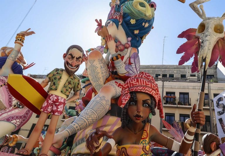 El chatbot Amparito vuelve ‘más preparada que nunca’ para resolver dudas sobre las Fallas