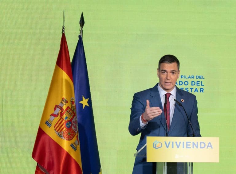 Sánchez anuncia una exención total del IRPF a caseros que alquilen vivienda según el índice de referencia