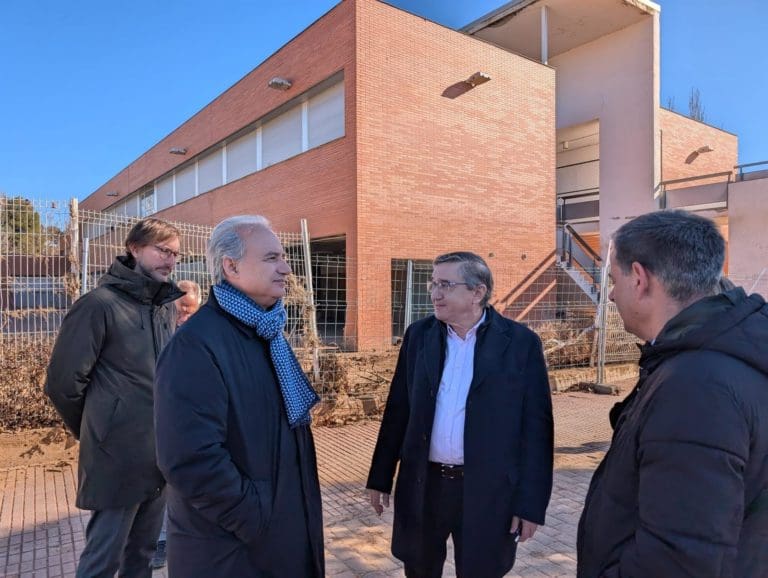 Educación construirá un nuevo conservatorio para Utiel e instalará prefabricadas para el IES Alameda