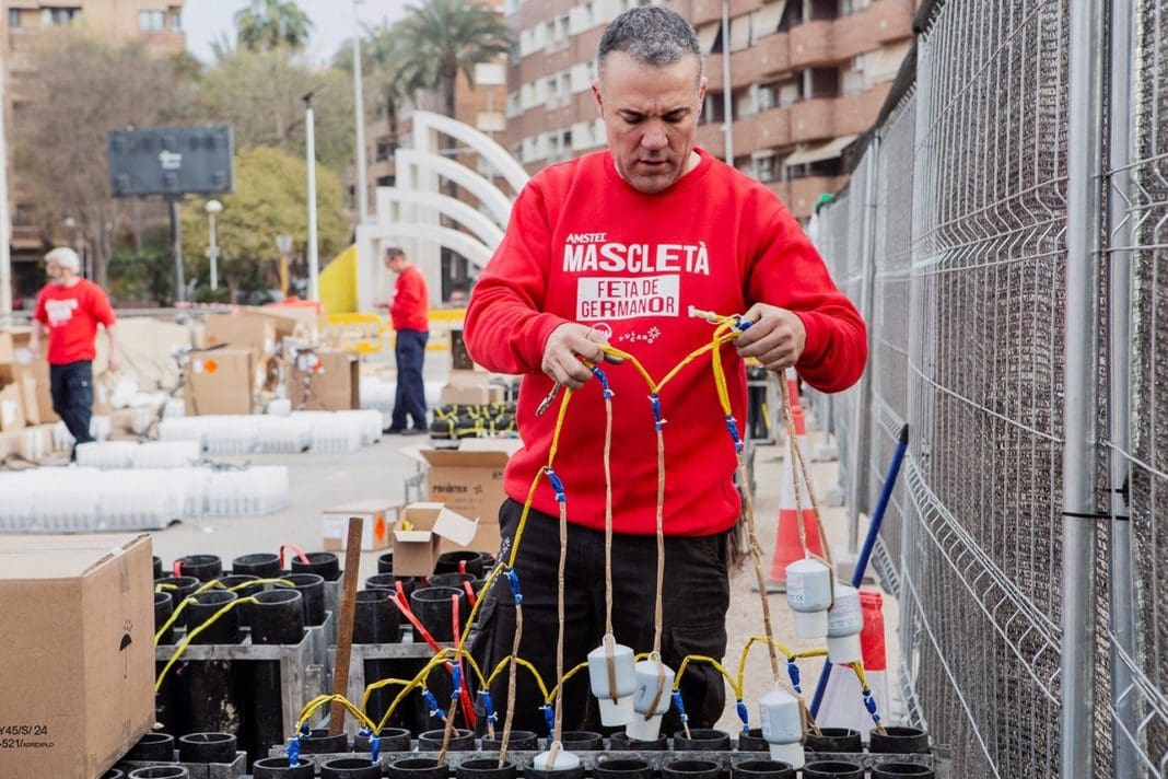 Mascletà simultánea en nueve pueblos de l'Horta Sud afectados por la dana