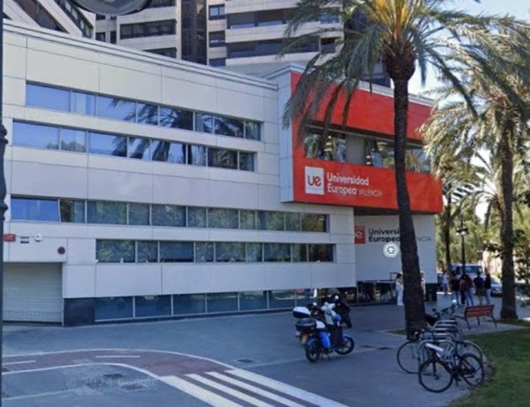 Consell y universidades privadas suscriben un convenio para reconocer créditos entre FP superior, ISEACV y grados