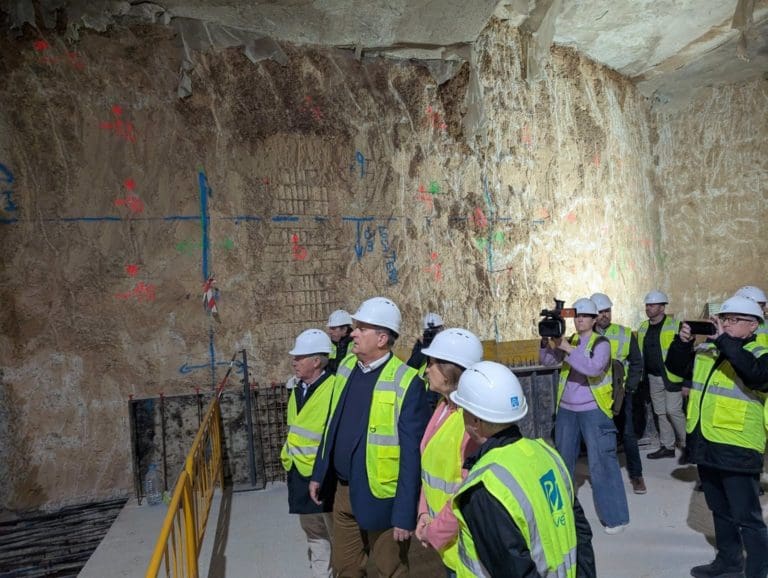 El túnel peatonal que conectará las estaciones de metro de Xàtiva y Alacant abrirá a final de año