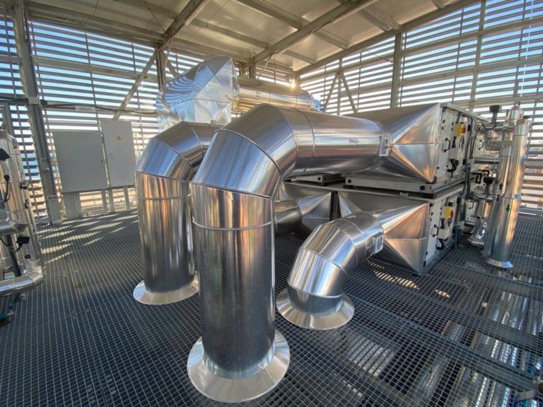 El Hospital Malvarrosa renueva la climatización del bloque quirúrgico con una inversión de 490.000 euros