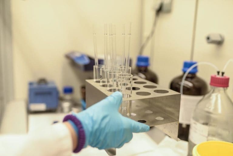 La Comunitat Valenciana cuenta con más de 200 proyectos de investigación oncológica en activo