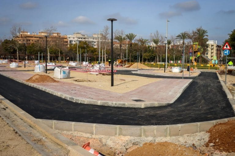 Las obras del primer parque infantil de seguridad vial de Torrent encaran su recta final