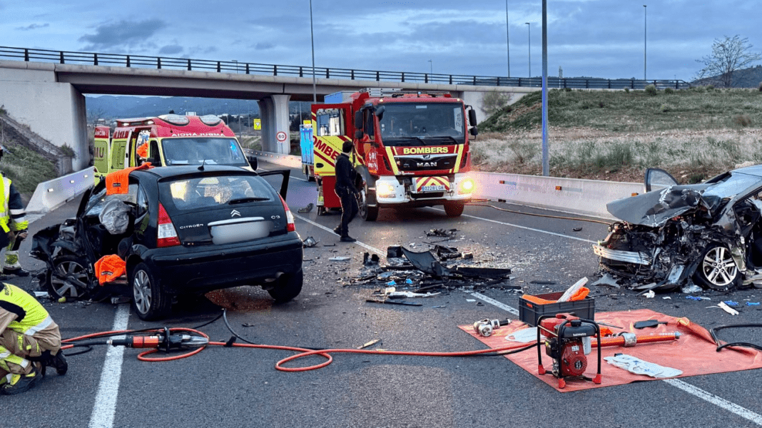 Accidente con dos muertos por choque frontal en la N-340- Torreblanca