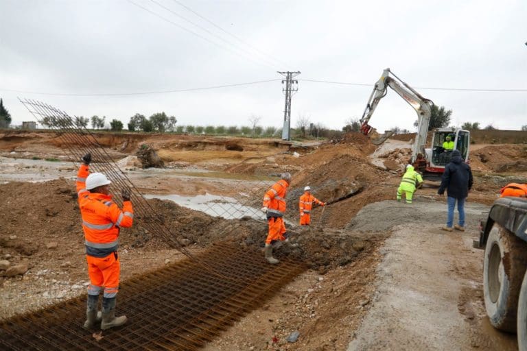 Ultiman las obras de dos puentes que unen Cheste y la A3 y reabrirán cuando haya ‘garantías de seguridad’
