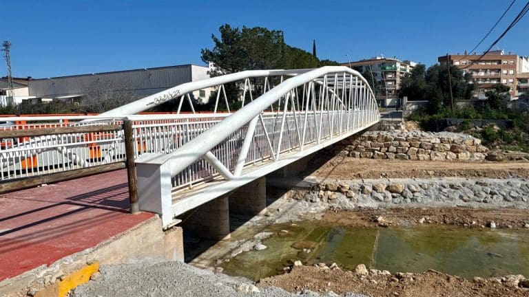 Finaliza la primera gran obra de emergencia en dos tramos de la CV-50 afectados por la Dana