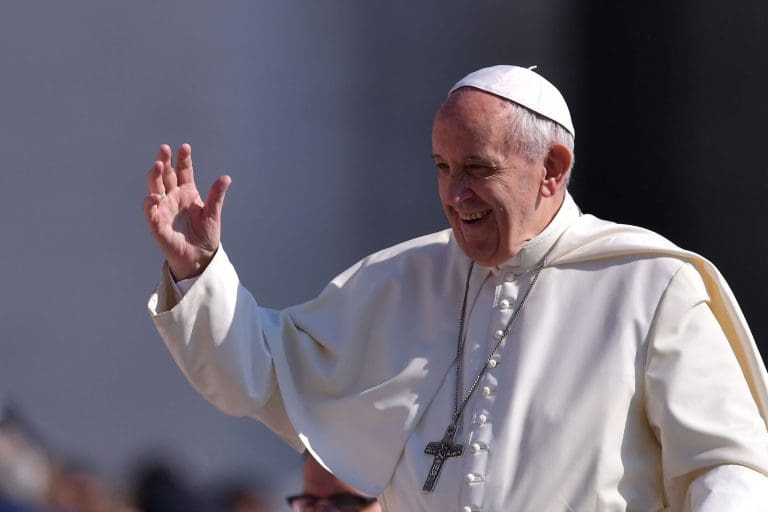 À Punt ofrece una programación especial con motivo del entierro del Papa Francisco