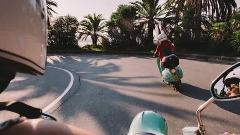 València regulará las motos de alquiler eléctricas y el número de vehículos de cada compañía